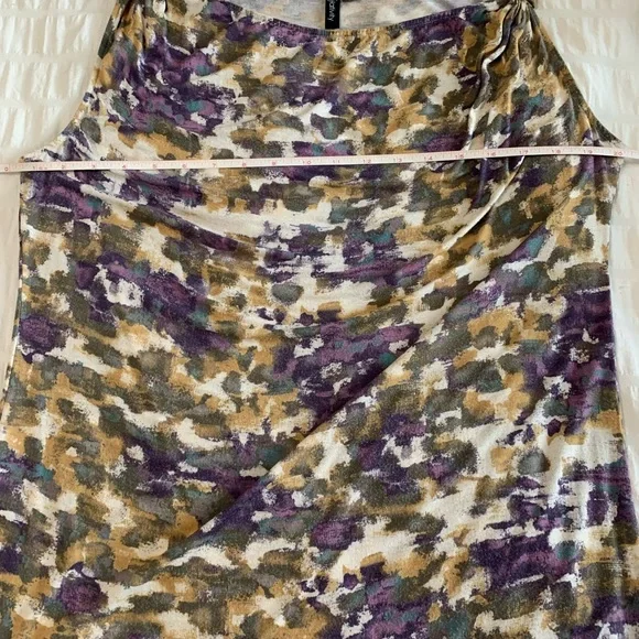 Relativity Abstract Tank - Picture 11 of 16